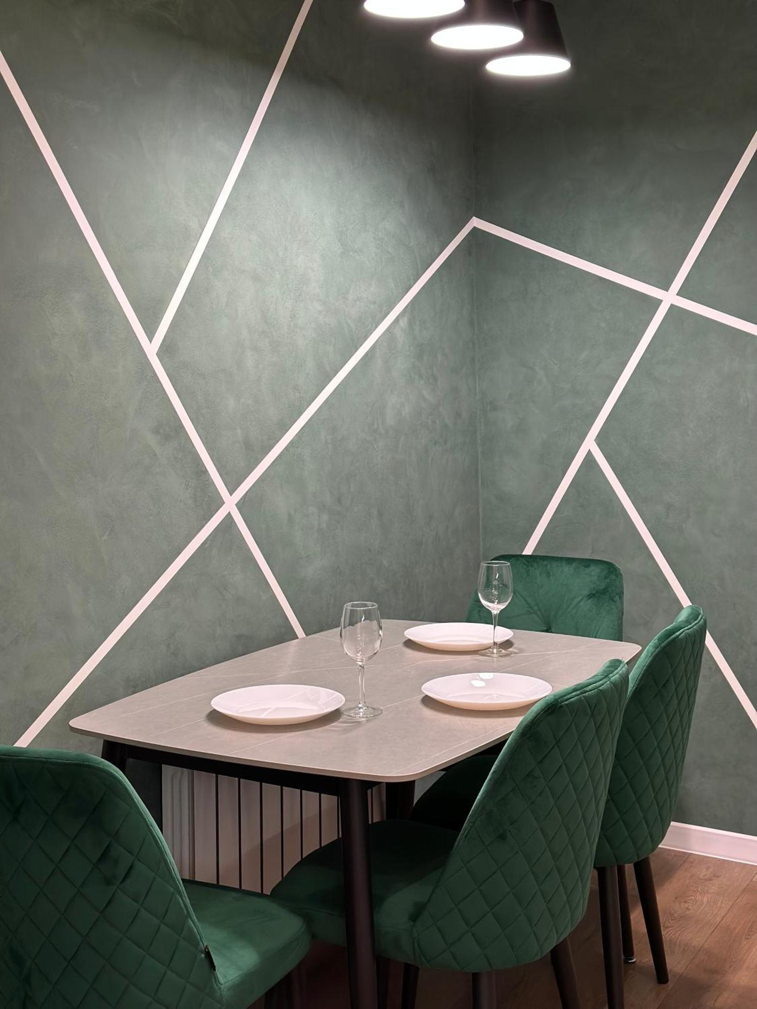 Romantic Apartments - In The Center Of Lviv , King-Size Bed 외부 사진